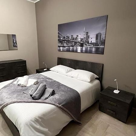 Appartamento Casa Di Paola 2 Asti Esterno foto