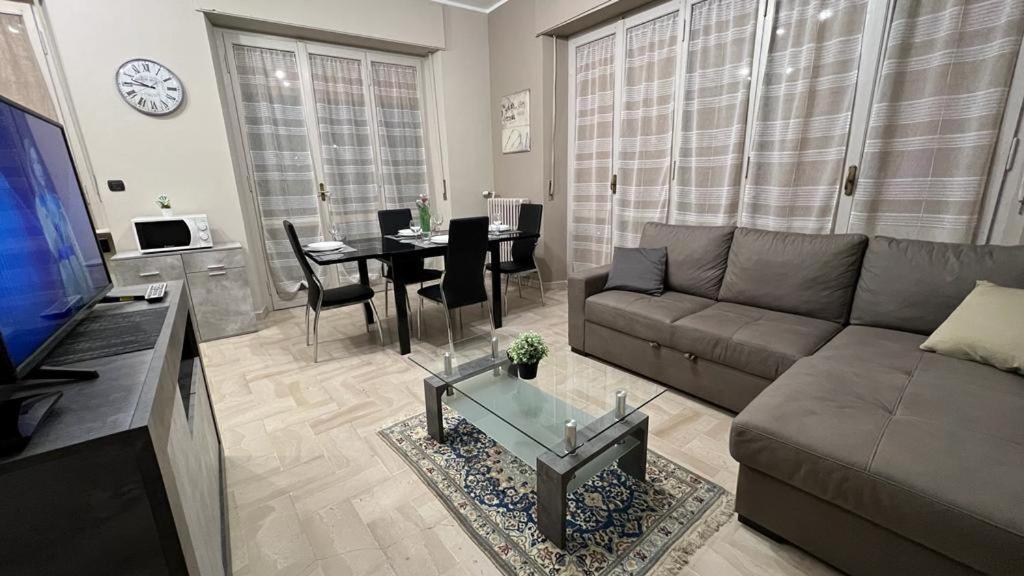 Appartamento Casa Di Paola 2 Asti Esterno foto