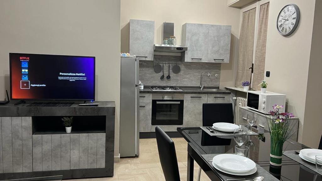 Appartamento Casa Di Paola 2 Asti Esterno foto